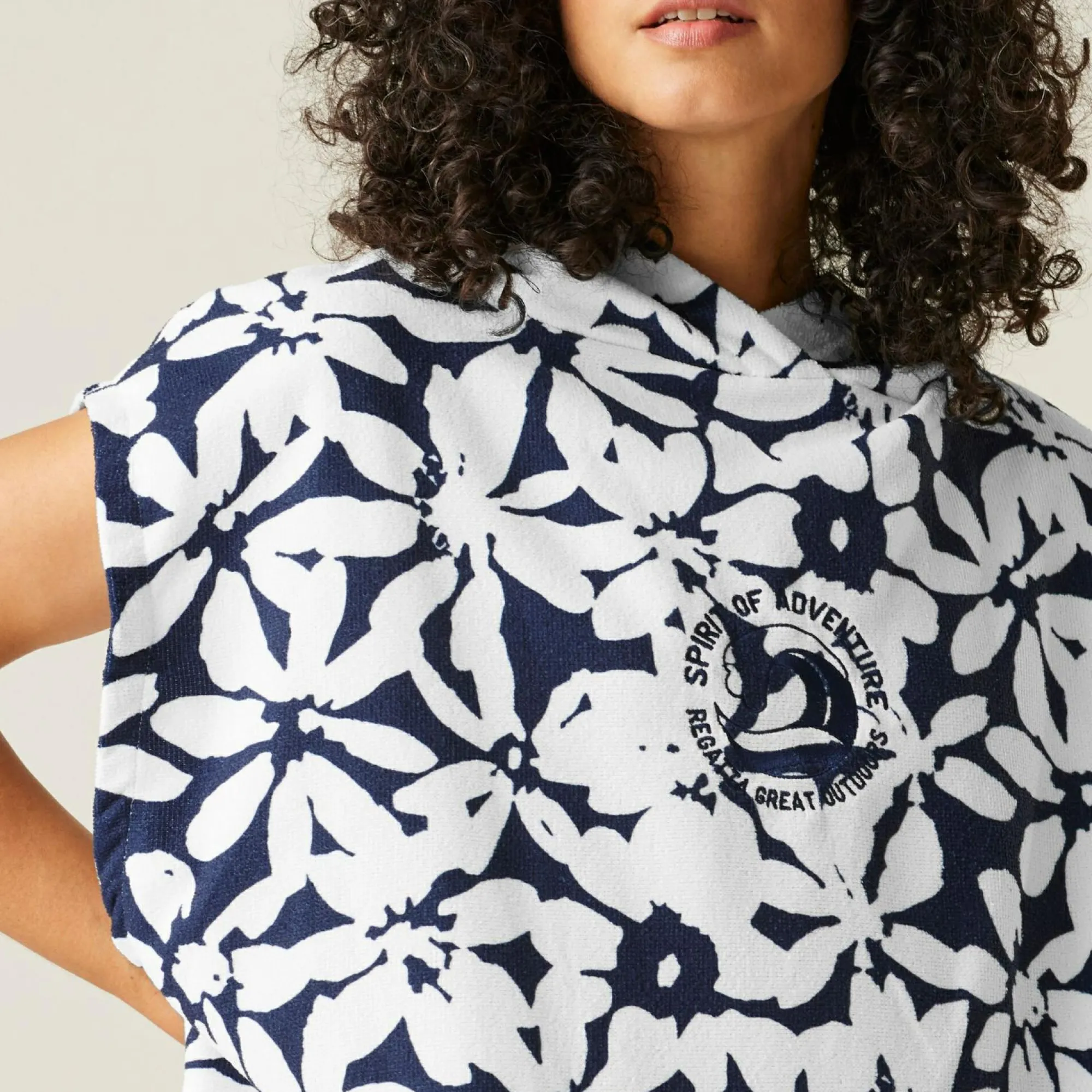 Women Regatta Staycation|Festival<Adult's Towel Robe |