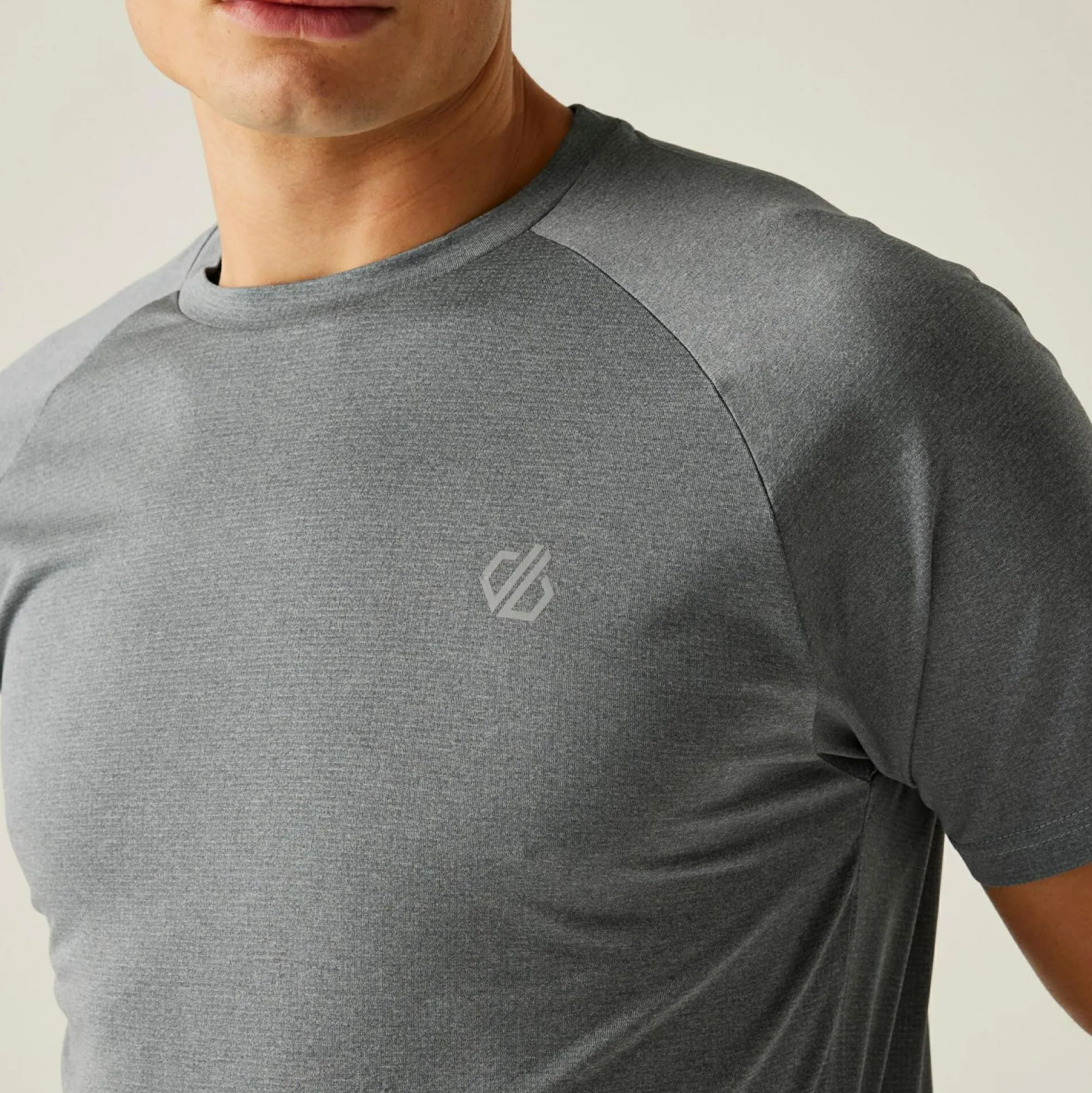 Regatta T-Shirts|Gym Tops<Dare 2b - Men's Accelerate Fitness T-Shirt |