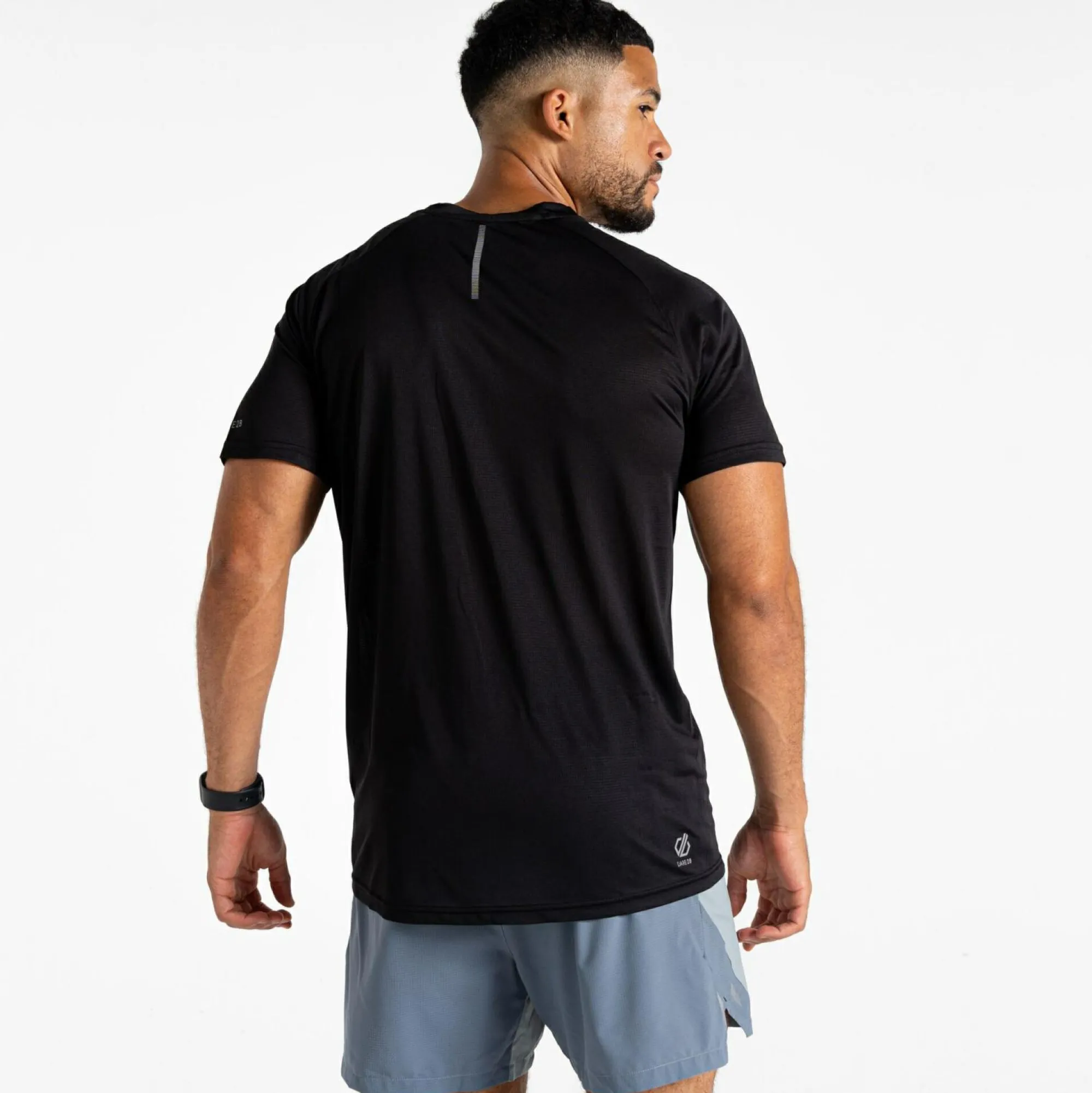 Regatta Staycation|Festival<Dare 2b - Men's Accelerate Fitness T-Shirt |