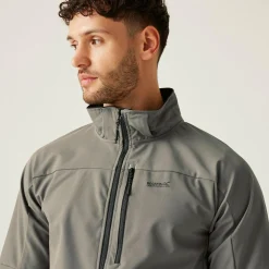 Regatta Softshell Jackets<Men's Arana Softshell Jacket |