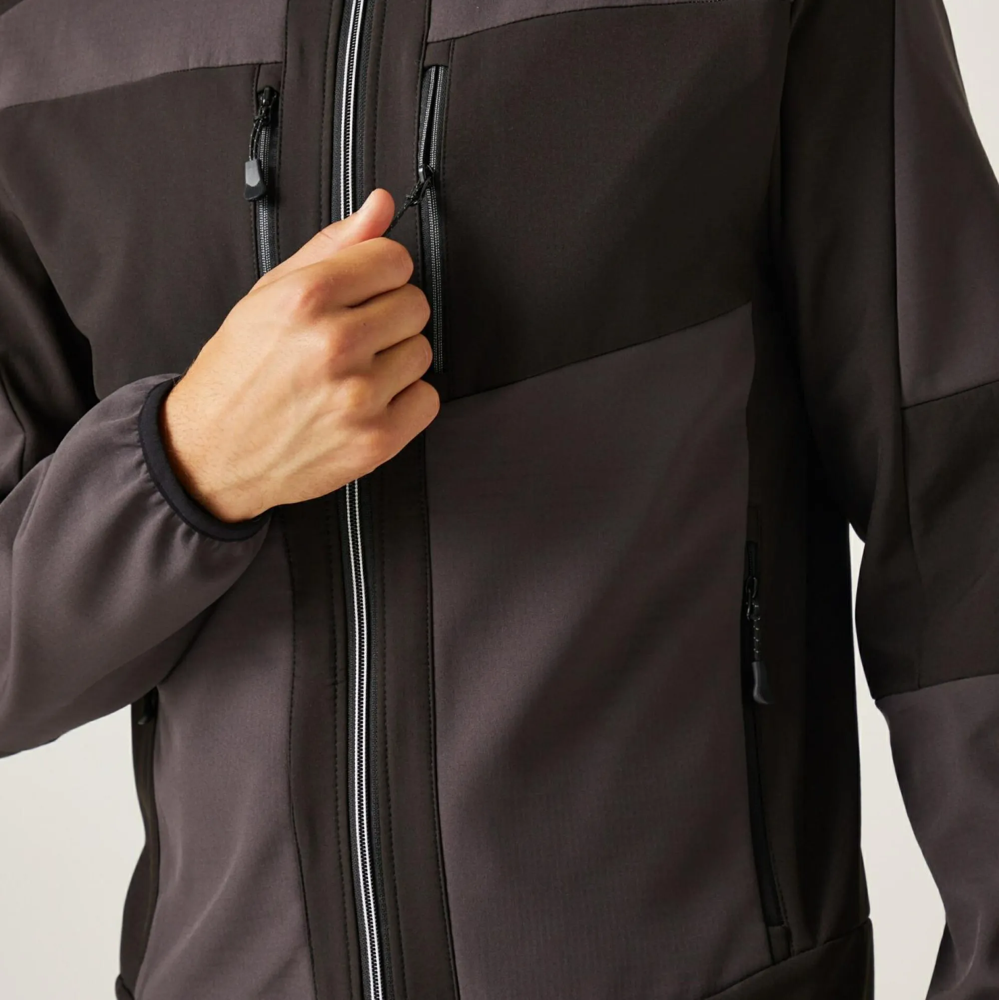 Regatta Softshell Jackets<Men's E-Volve 2 Layer Softshell Jacket |