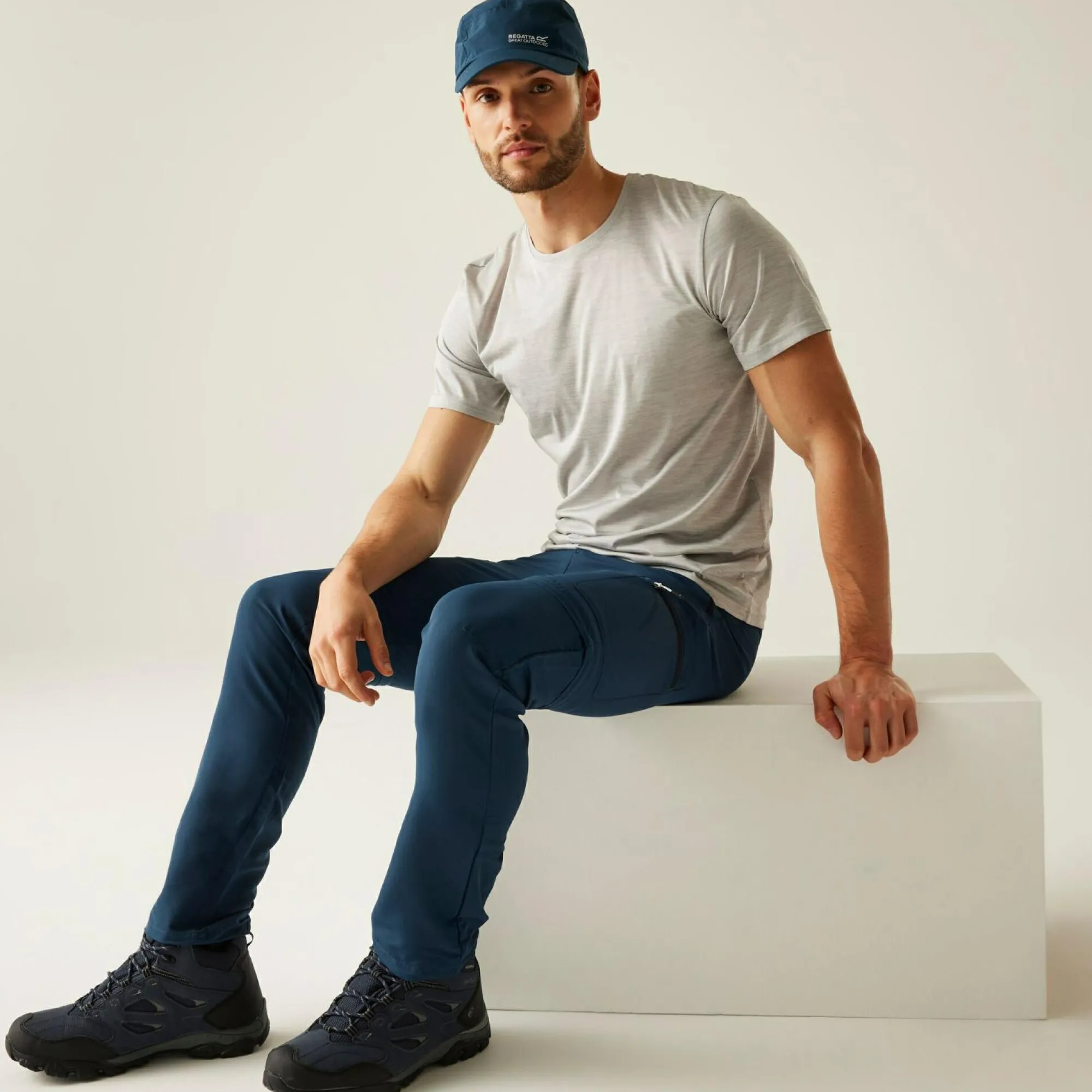 Regatta Walking Trousers<Men's Leesville III Zip Off Walking Trousers |