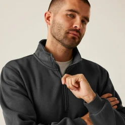 Regatta Hoodies & Sweatshirts<Men's Pro Quarter Zip Sweatshirt |