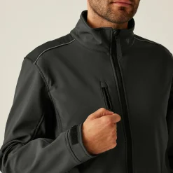 Regatta Softshell Jackets<Men's Sandstorm Softshell Jacket |