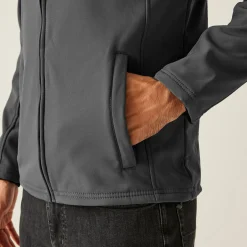 Regatta Softshell Jackets<Men's Uproar Softshell Jacket |