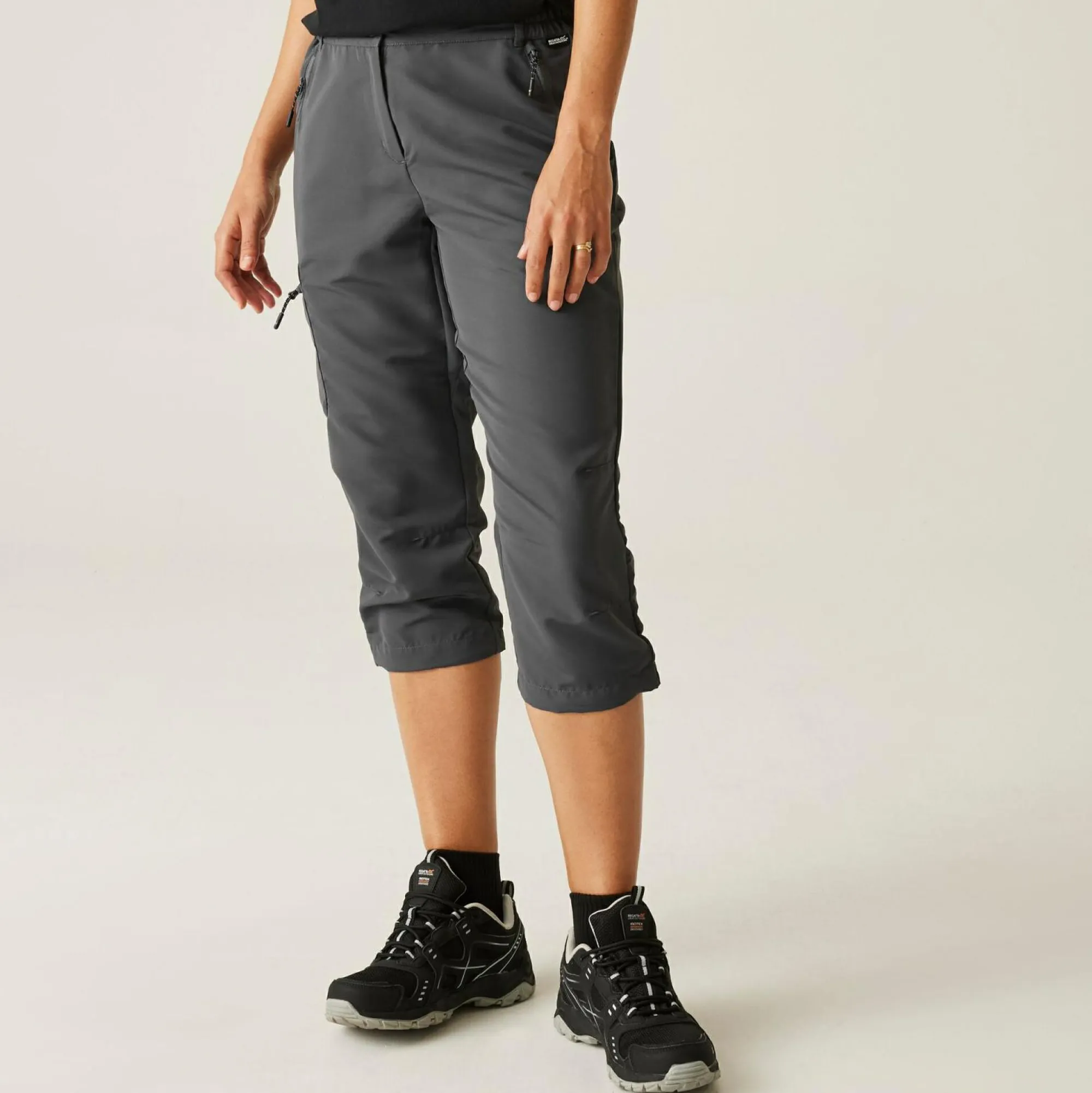 Women Regatta Walking Trousers<Women's Chaska III Capri Walking Trousers |
