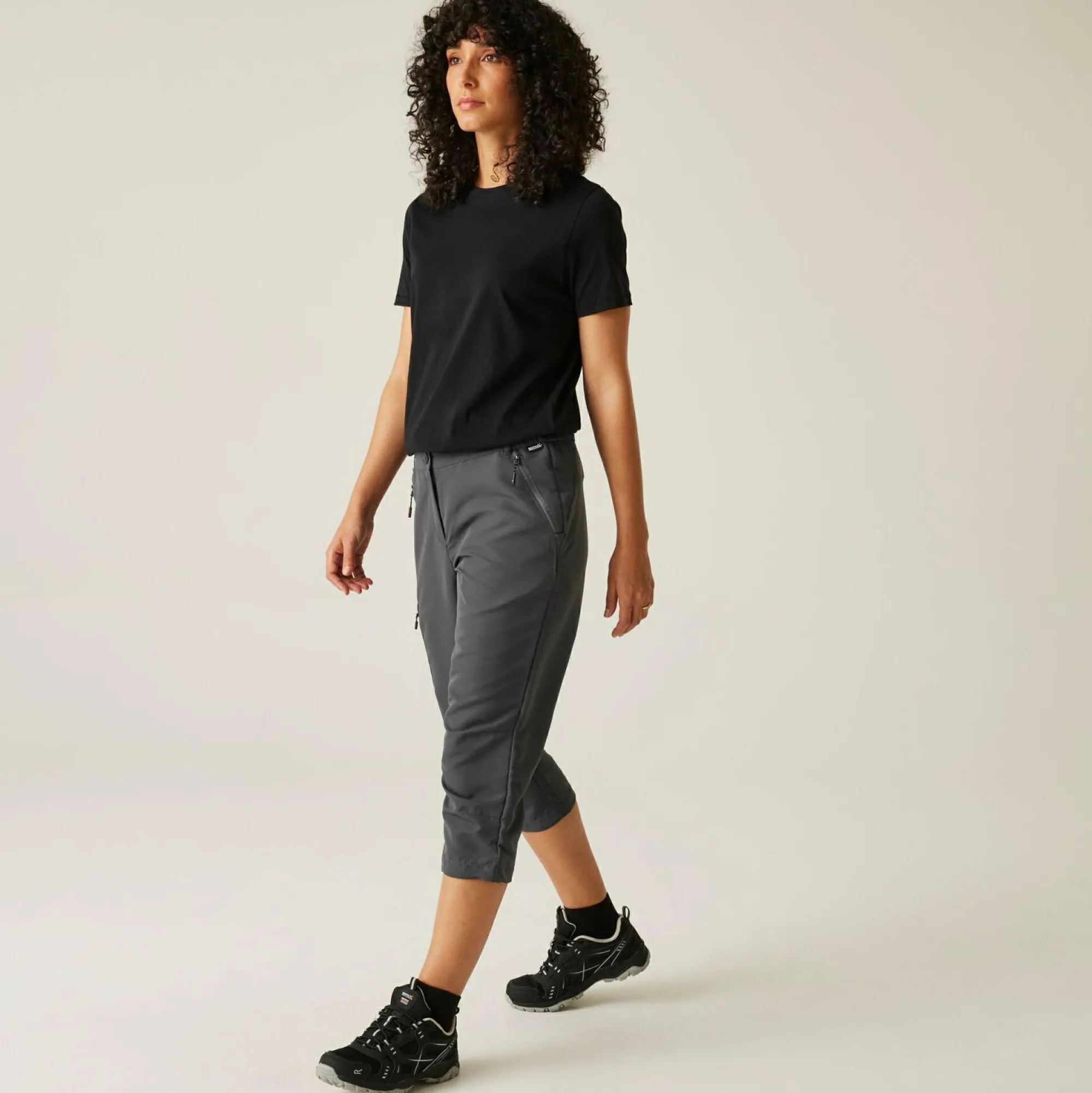 Women Regatta Walking Trousers<Women's Chaska III Capri Walking Trousers |